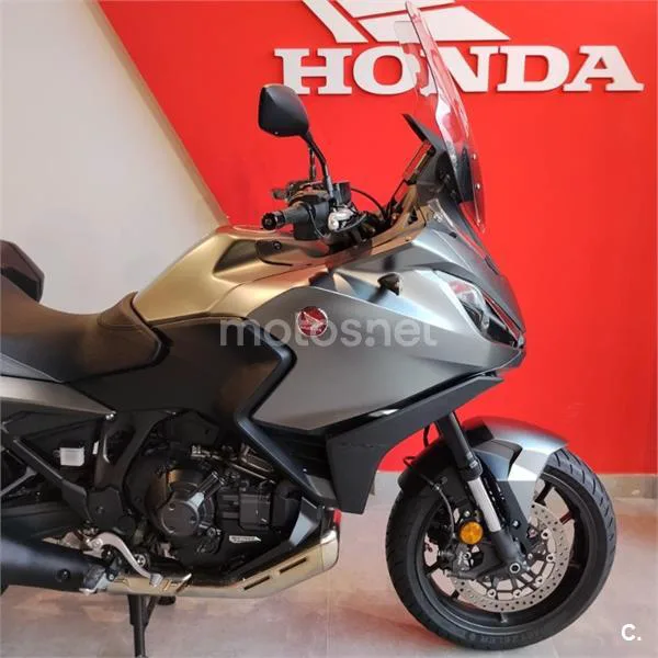 Honda NT1100 – Vista 7