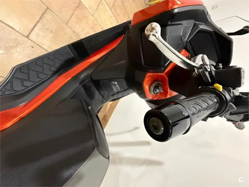 Kymco DTX 125 – Vista 3