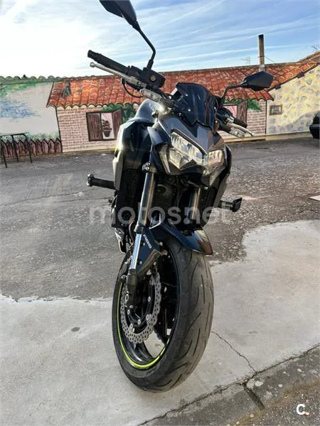 Kawasaki Z 900 – Vista 4