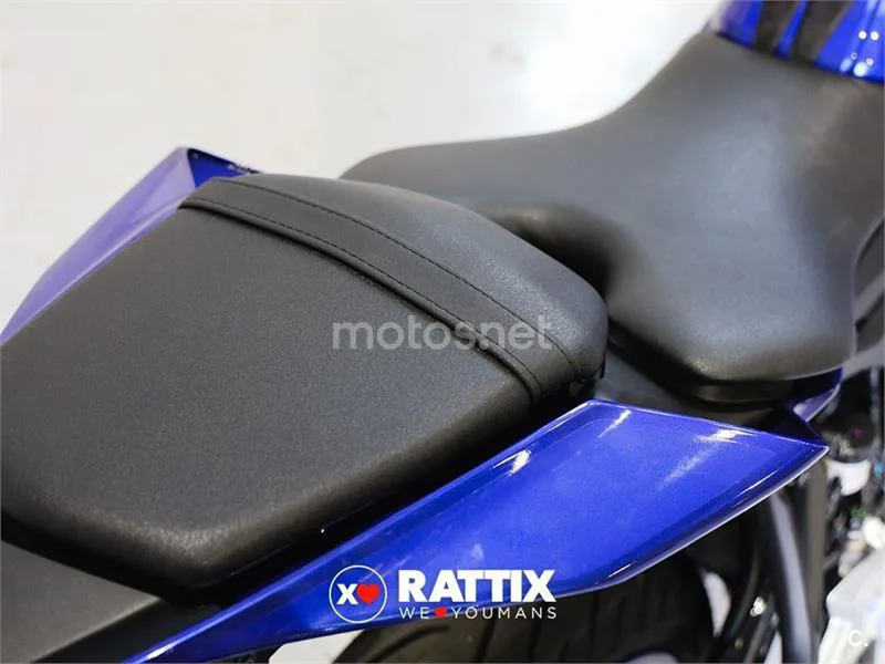 Yamaha R125 – Vista 8