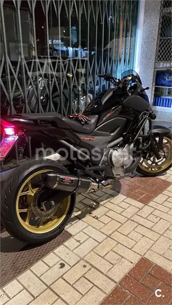 Honda NC 700 X – Vista 4