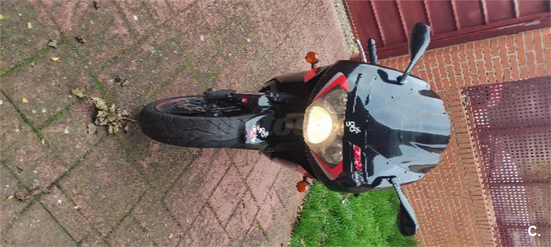 Aprilia RSV Mille – Vista 3
