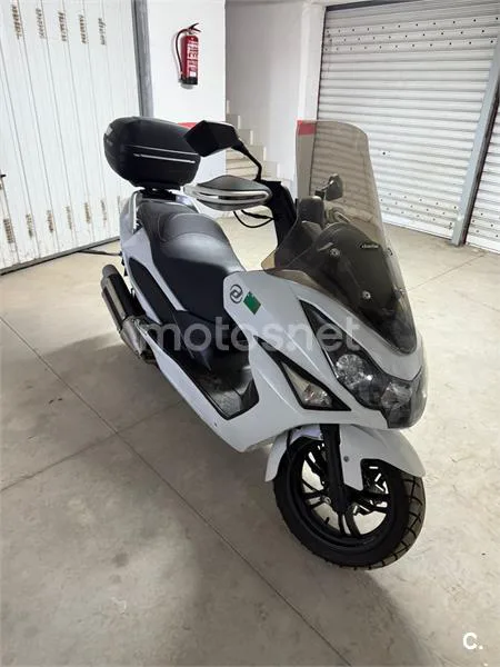 Daelim S3 125 FI Touring – Vista 3