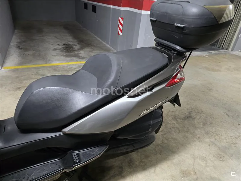 Kymco Super Dink 125i – Vista 2