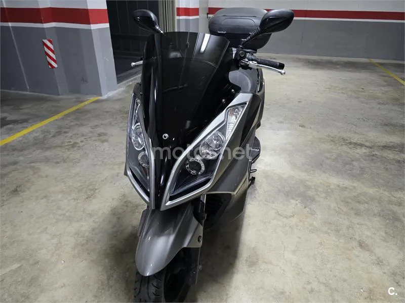 Kymco Super Dink 125i – Vista 3