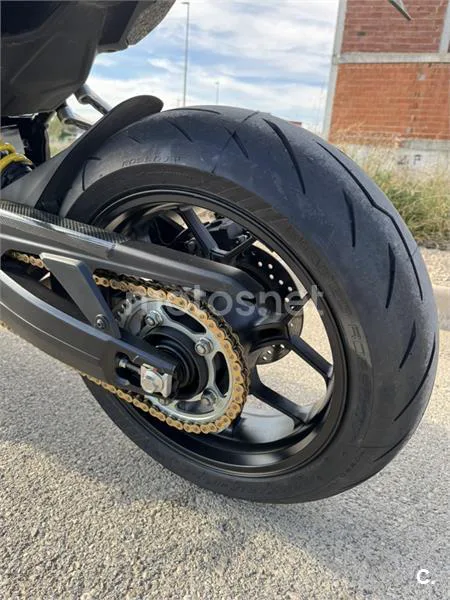 Honda CBR 650 R – Vista 13