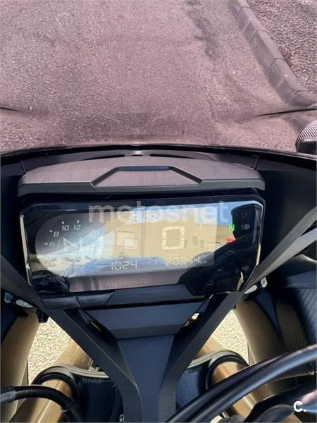 Honda CBR 650 R – Vista 14