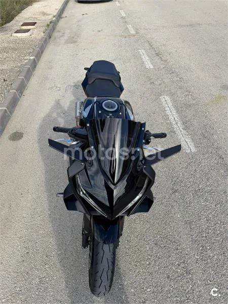 Honda CBR 650 R – Vista 7