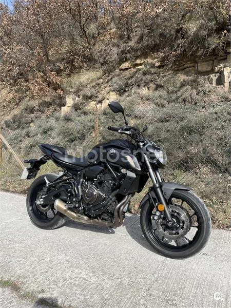 Yamaha MT-07 – Vista 19