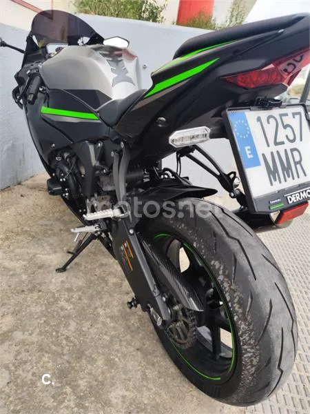 Kawasaki ZX-6R – Vista 5