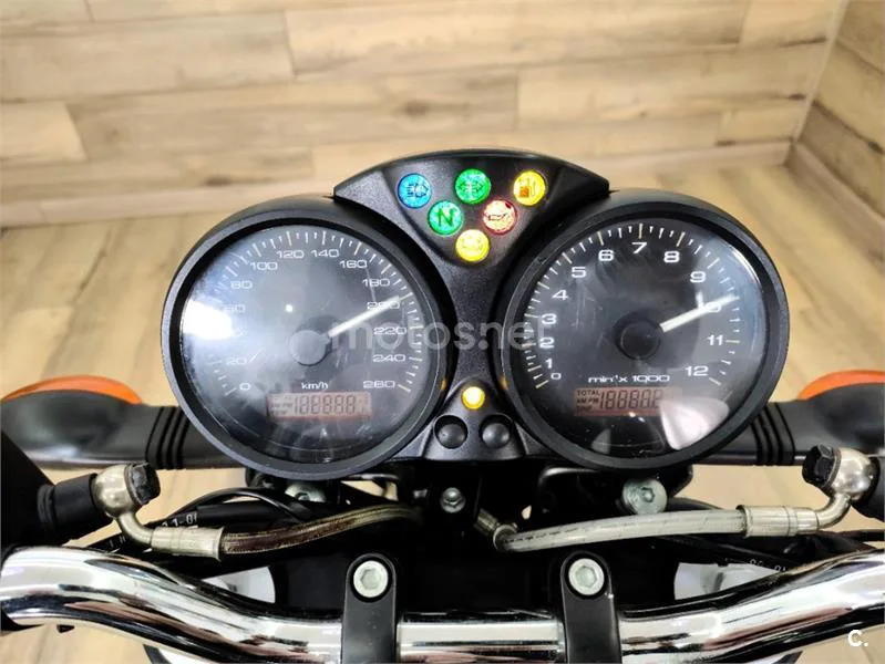 Ducati Monster 695 – Vista 14