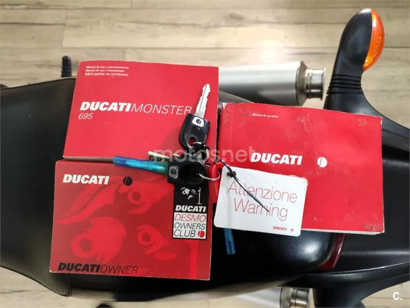 Ducati Monster 695 – Vista 16