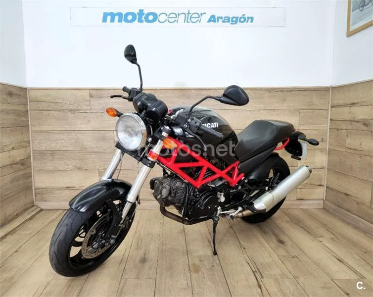 Ducati Monster 695 – Vista 4
