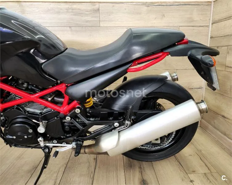 Ducati Monster 695 – Vista 7
