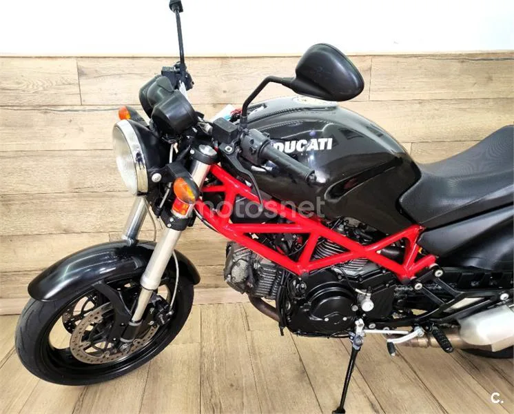 Ducati Monster 695 – Vista 8