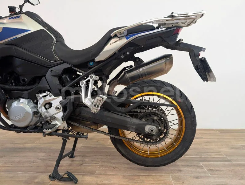 Voge 900 DSX – Vista 9