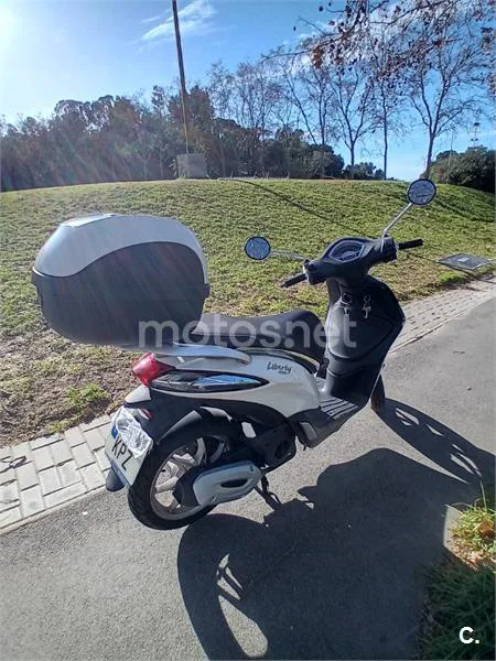 Piaggio Liberty 125 – Vista 3