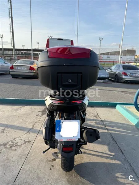 Yamaha NMAX – Vista 3