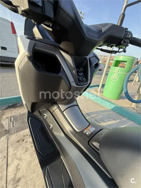 Yamaha NMAX – Vista 5