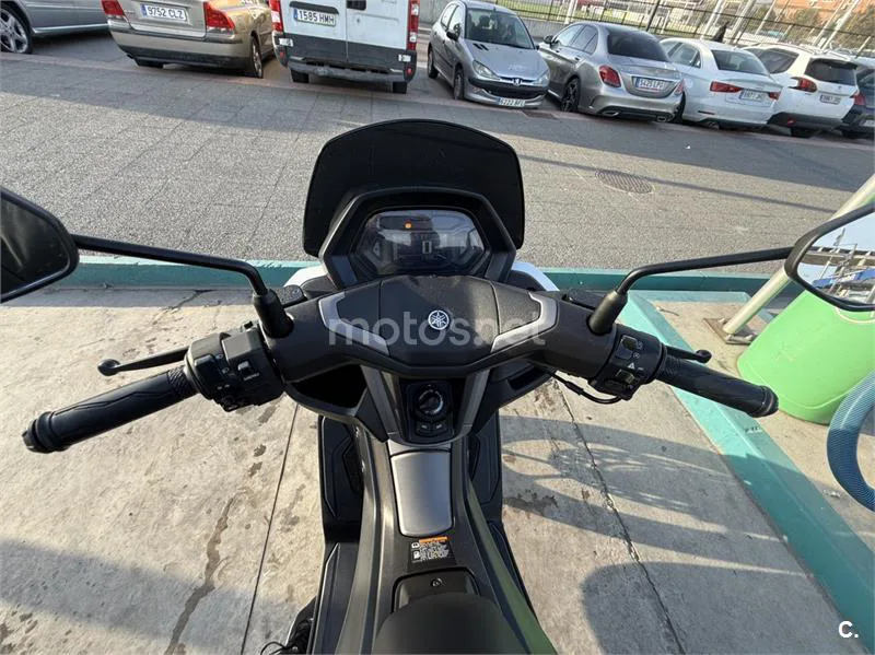 Yamaha NMAX – Vista 6