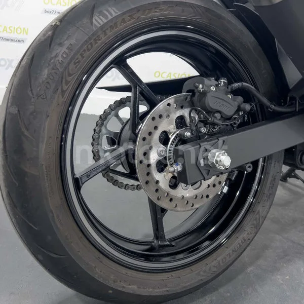 Kawasaki Z7 Hybrid - Vista 12