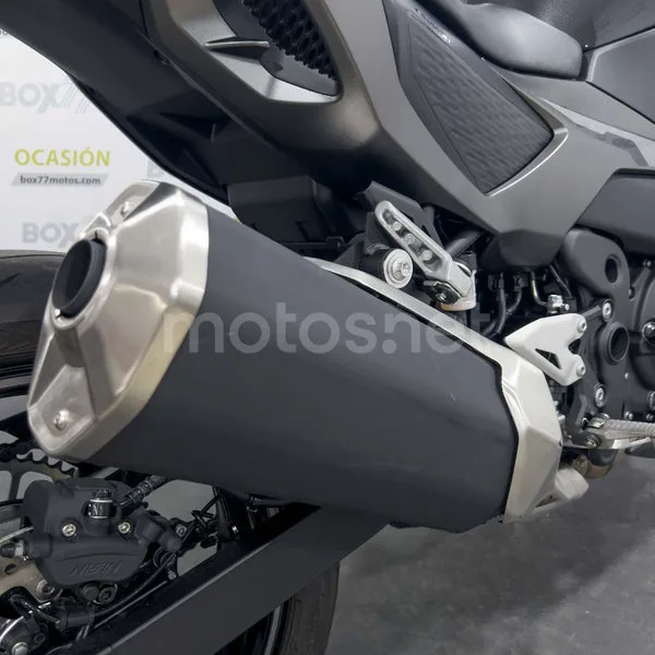Kawasaki Z7 Hybrid - Vista 13