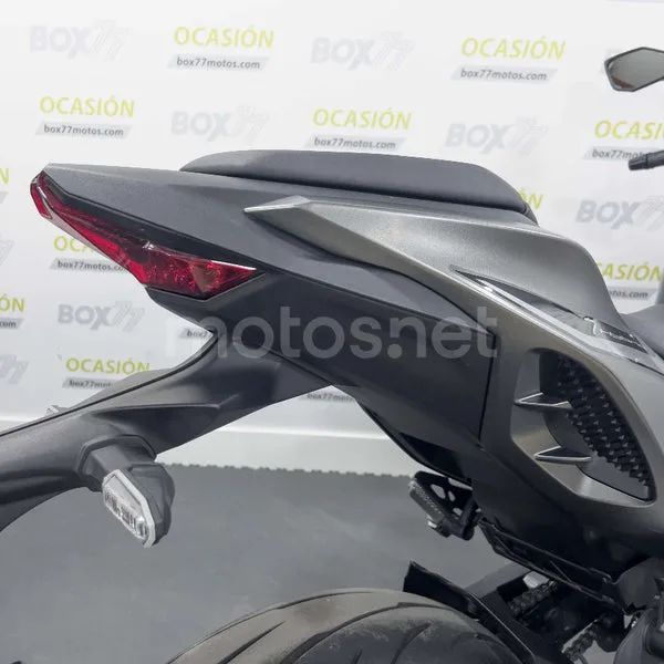 Kawasaki Z7 Hybrid - Vista 14