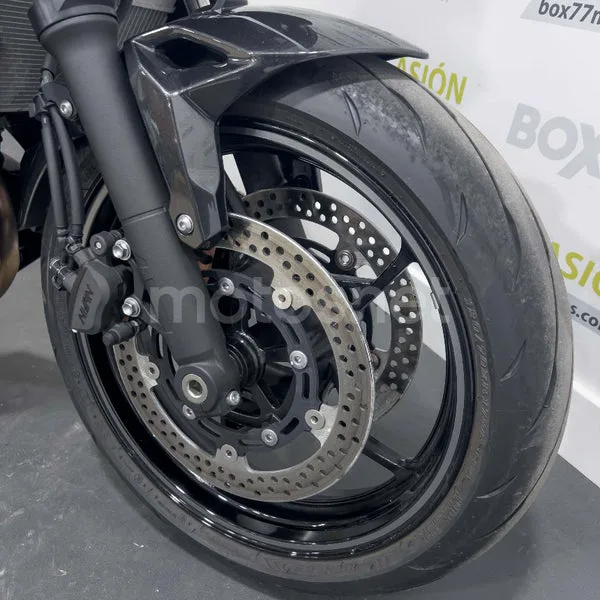 Kawasaki Z7 Hybrid - Vista 15
