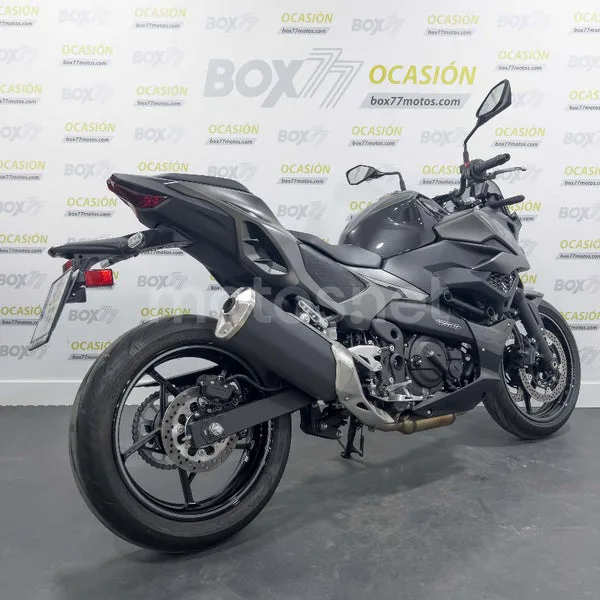 Kawasaki Z7 Hybrid - Vista 5
