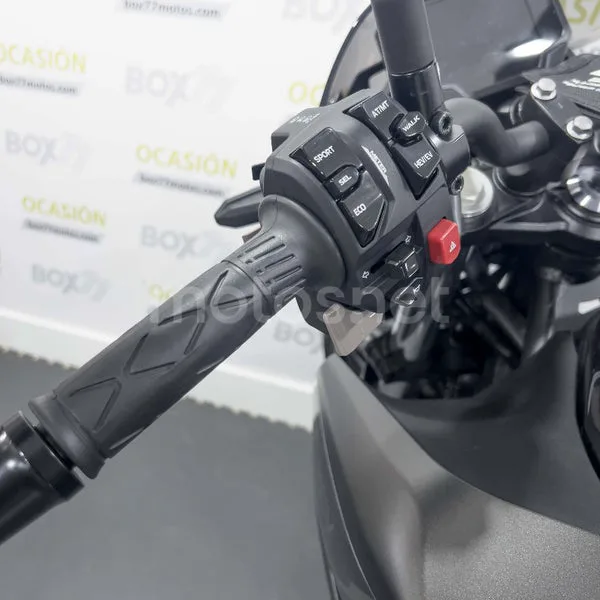Kawasaki Z7 Hybrid - Vista 9
