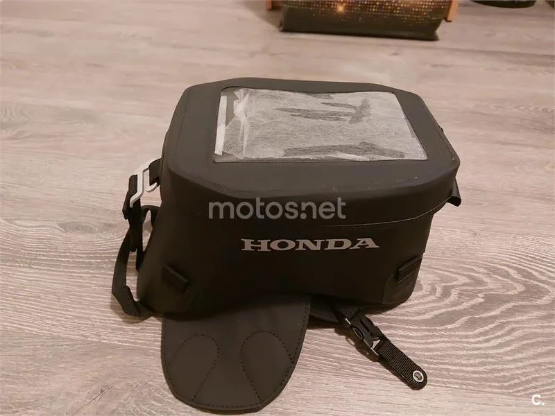Honda NT1100 – Vista 17