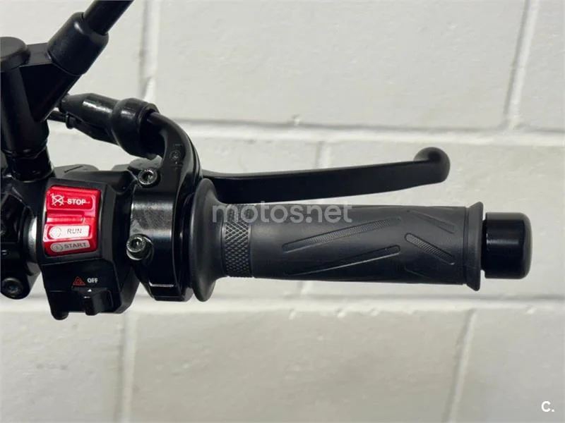 Yamaha MT-07 – Vista 7