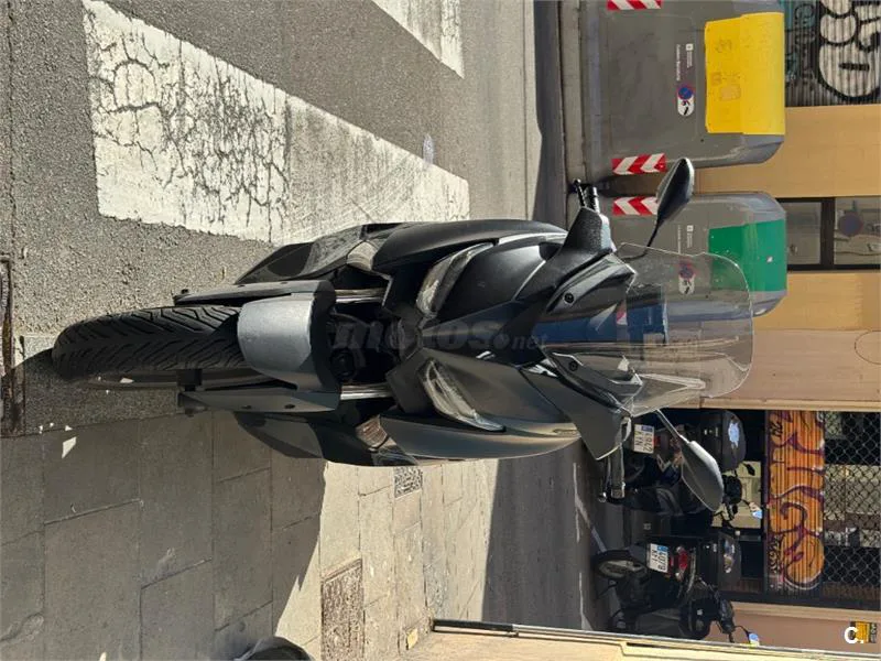 Yamaha XMAX 300 – Vista 2