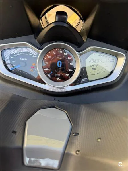 Kymco Xciting S 400 – Vista 3