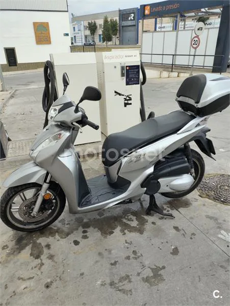Honda SH300i – Vista 2