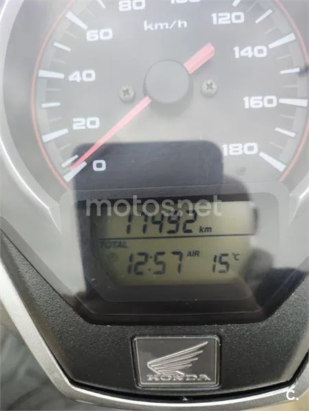 Honda SH300i – Vista 6