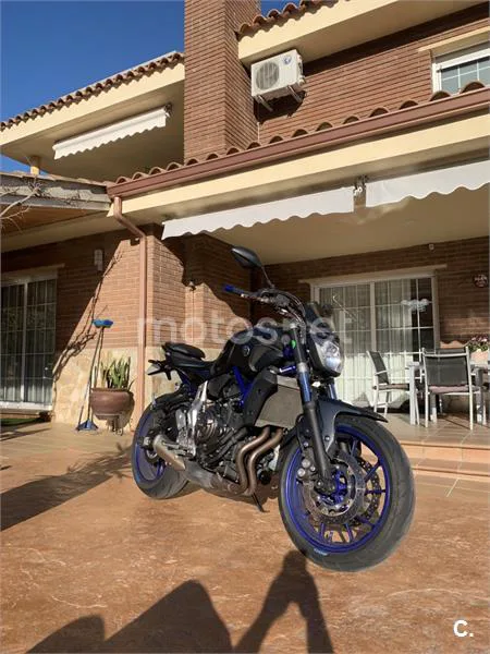 Yamaha MT-07 – Vista 4