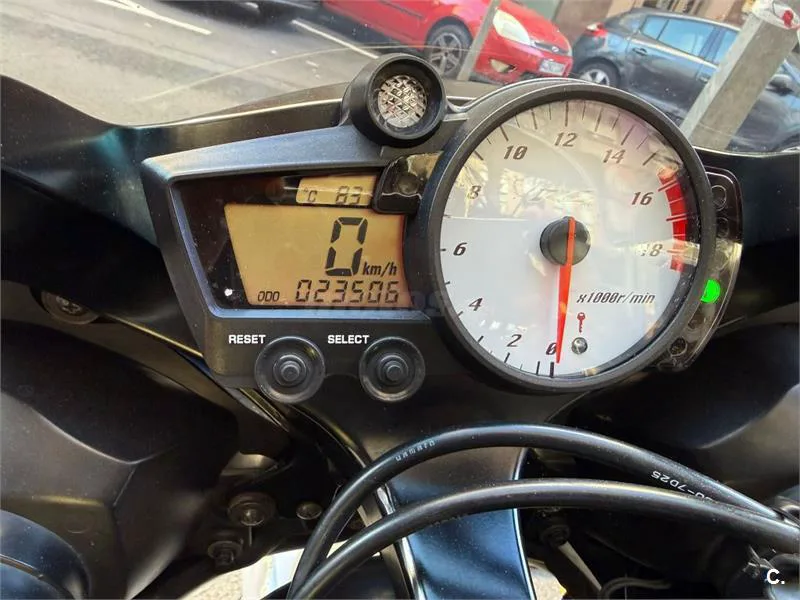 Yamaha TT R 600 – Vista 4