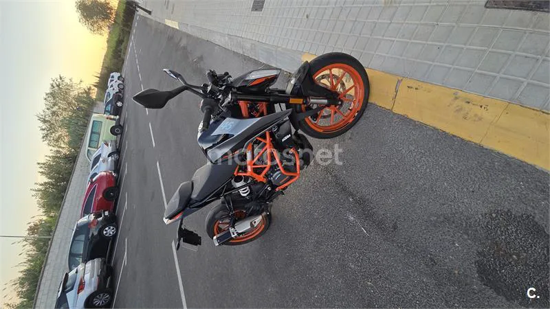 KTM 390 – Vista 4