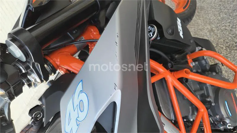KTM 390 – Vista 7