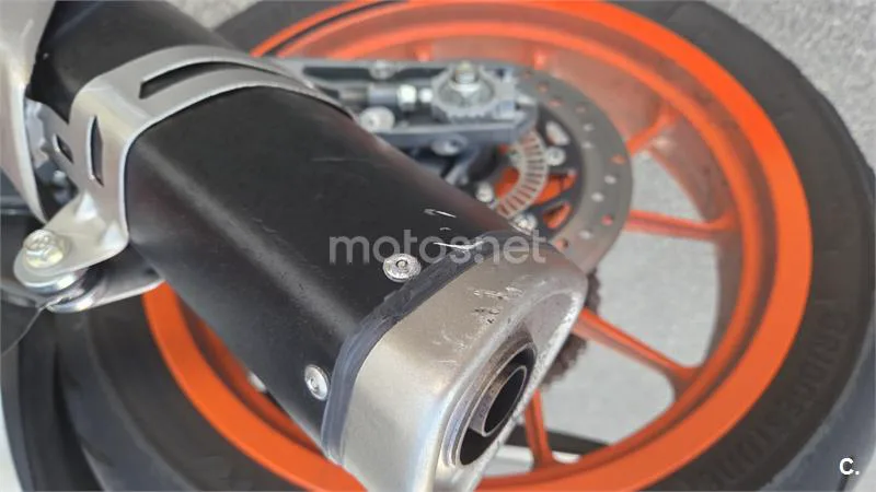 KTM 390 – Vista 8