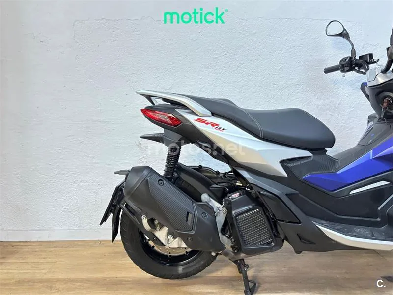 Aprilia SR GT 125 – Vista 3