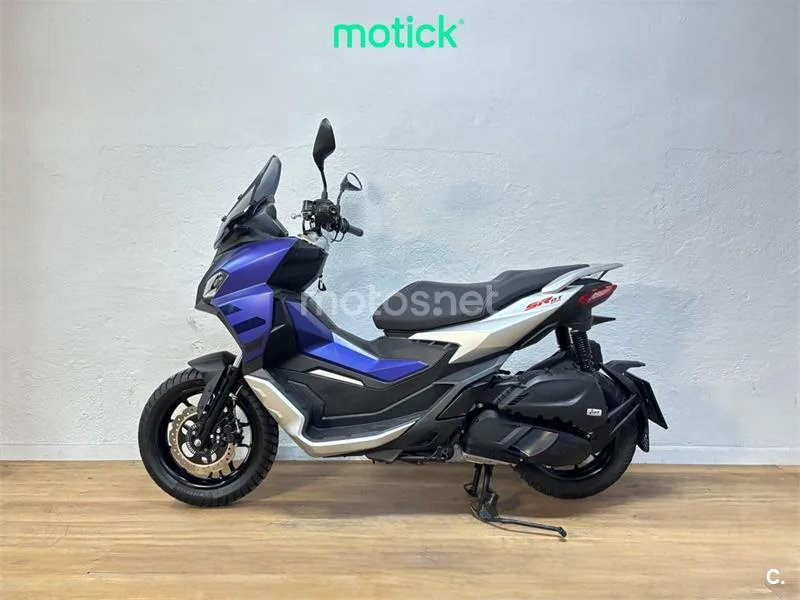 Aprilia SR GT 125 – Vista 7