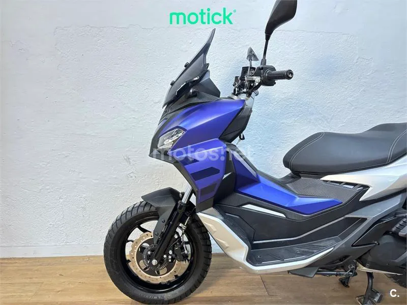 Aprilia SR GT 125 – Vista 8