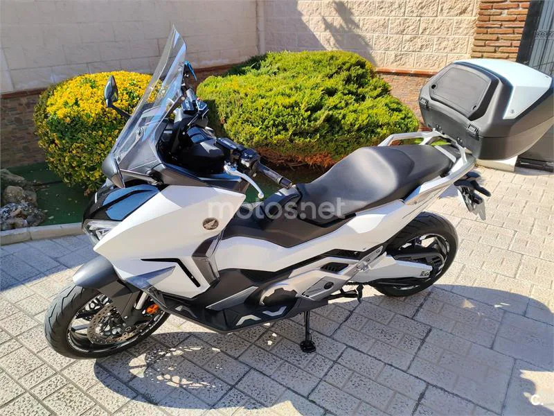Honda Forza 750 9195 € 2023 Granada - 1