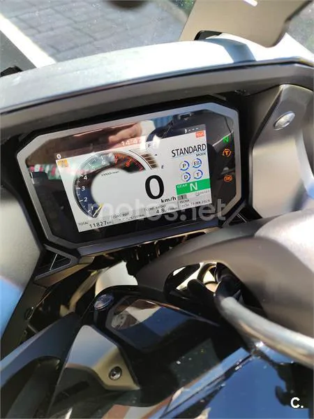 Honda Forza 750 – Vista 8