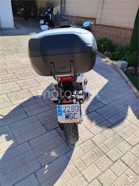 Honda Forza 750 – Vista 9