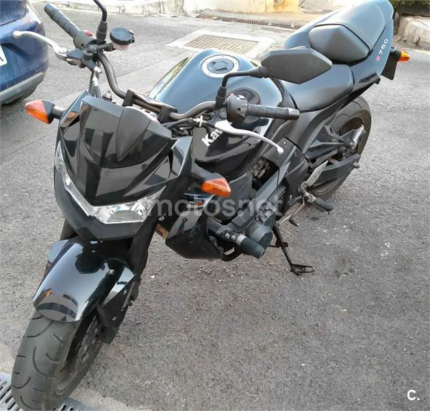 Kawasaki Z 750 – Vista 3