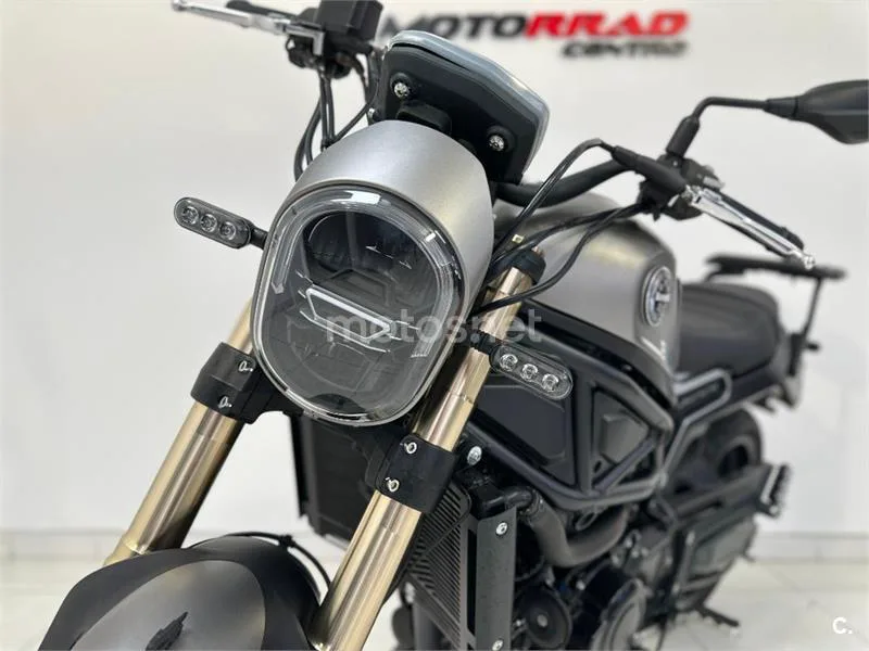 Benelli Leoncino 800 – Vista 16
