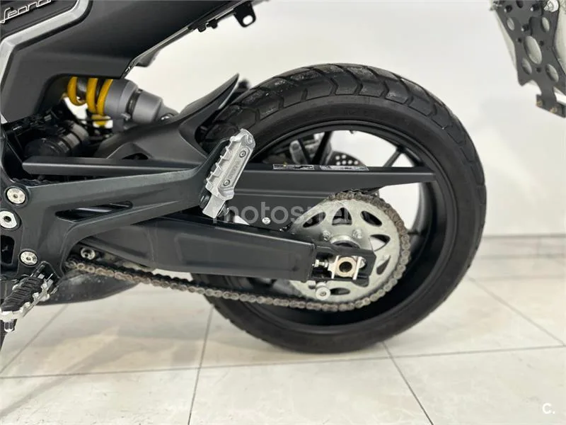 Benelli Leoncino 800 – Vista 22